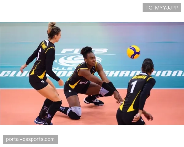 阿根廷女排功勋主帅费拉罗因家庭原因辞职,助理教练马丁内斯暂代